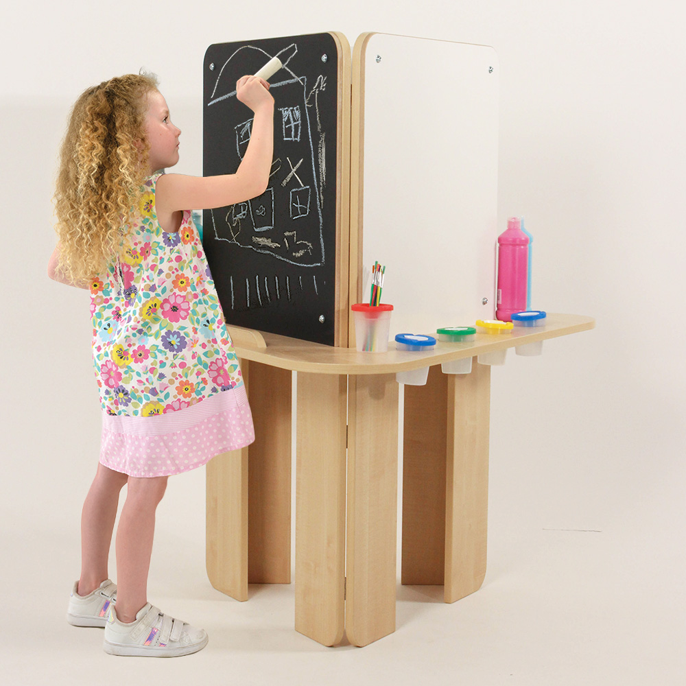 Seedlings® Junior Art Easel (H)1200 x (W)1000 x (D)1110mm WC89WC20